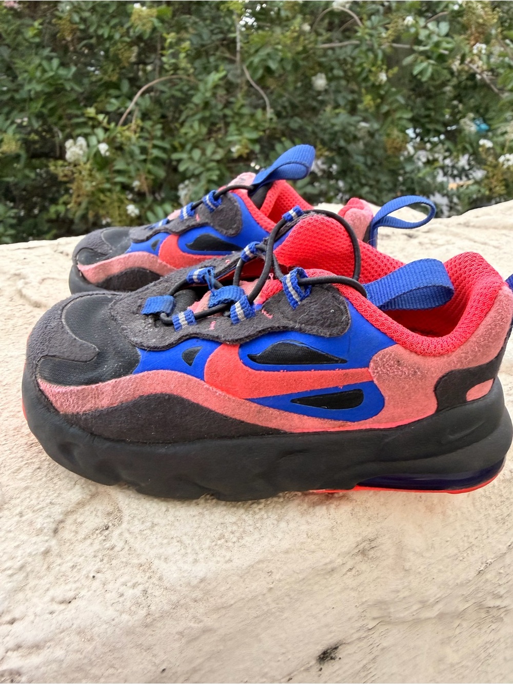Toddler Nike Air Max 270 size: 6C